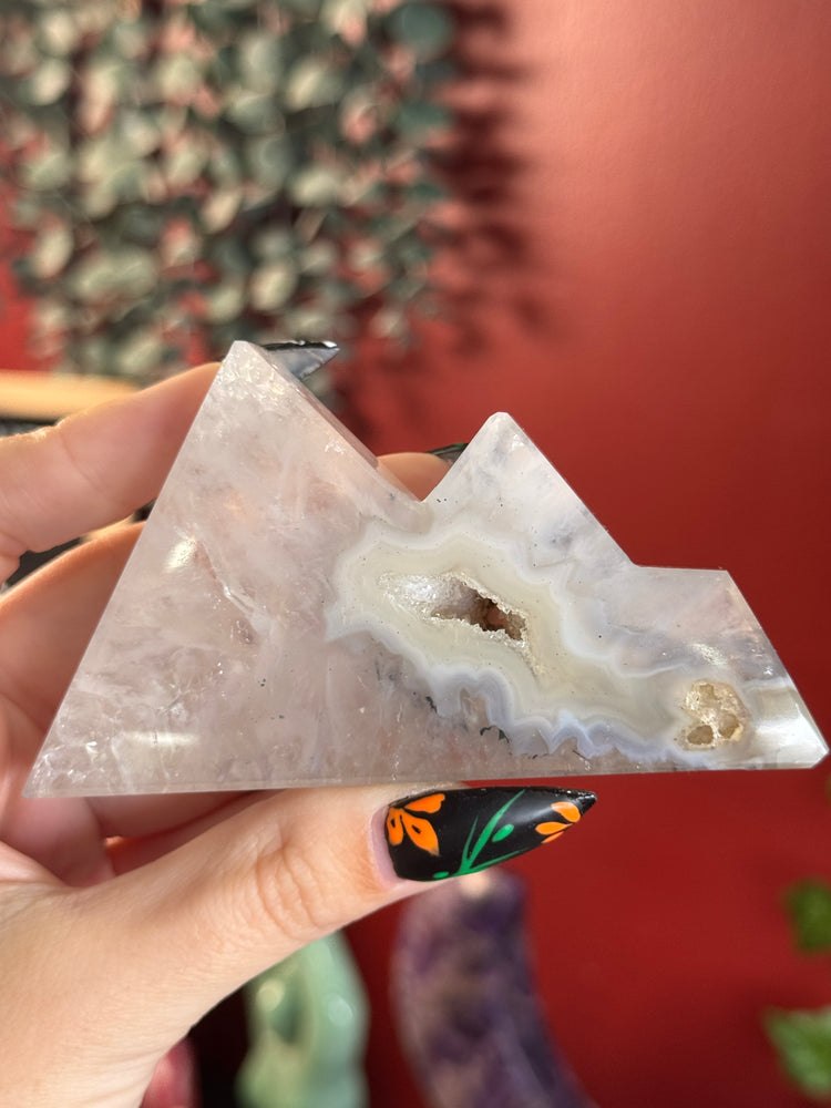 Druzy Agate Mountain