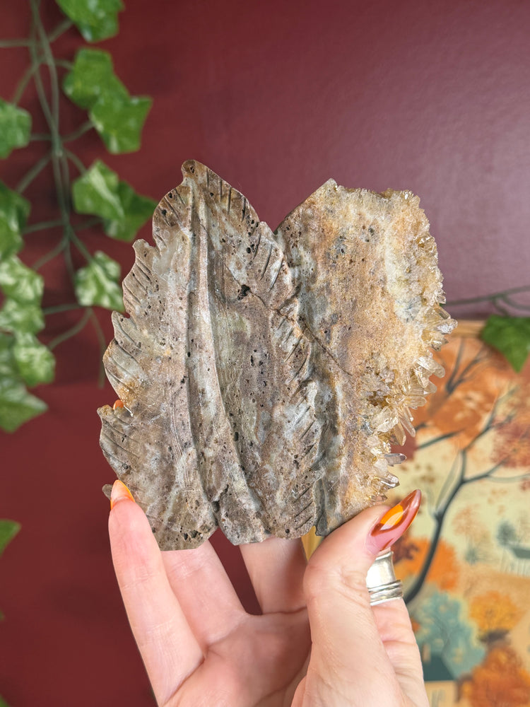 Fall-Vibe Quartz Cluster Leaf
