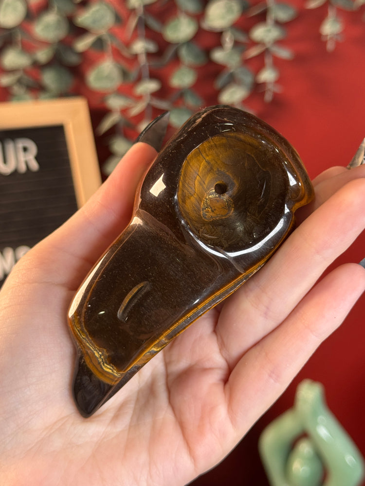 Tigers Eye Raven Skull