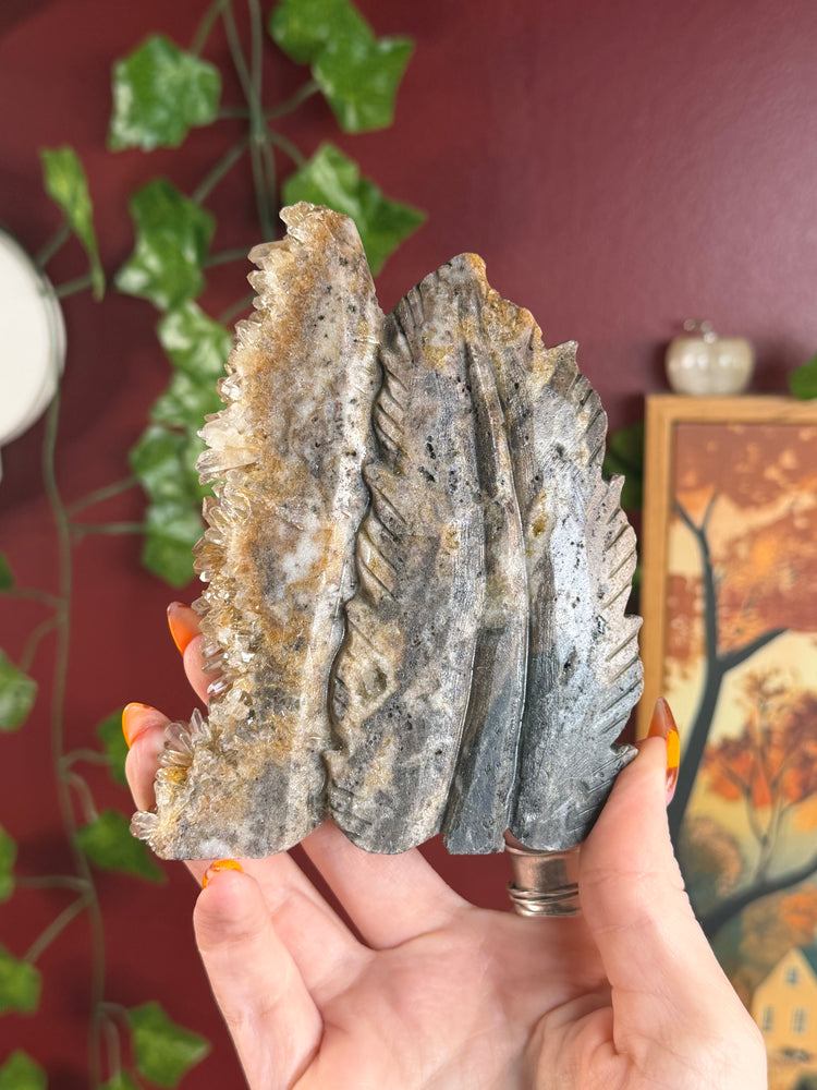 Fall-Vibe Quartz Cluster Leaf