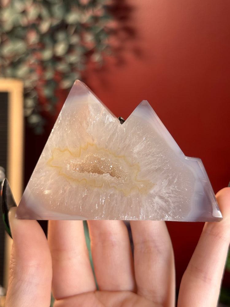 Druzy Agate Mountain