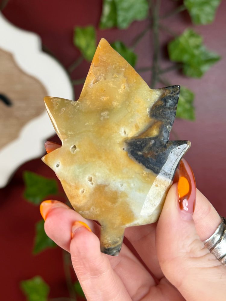 Spooky Quartz Leaf